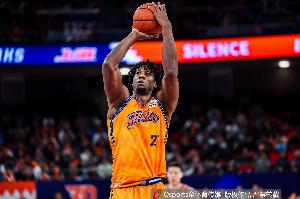 效率很高！怀特塞德出战12分钟5中4贡献10分3板 罚球3中2