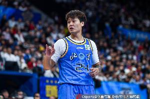 许利民：赵睿拉伤是新伤得养两周 曾凡博还比较严重还需要时日