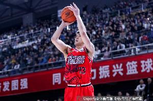 媒体人：郭艾伦被骗这事挺荒唐 诈骗犯看到漫天追讨消息发怵不？
