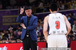 媒体人：广东球员很拼命 奎因8失误&麦考尔8中1距外援要求差很远
